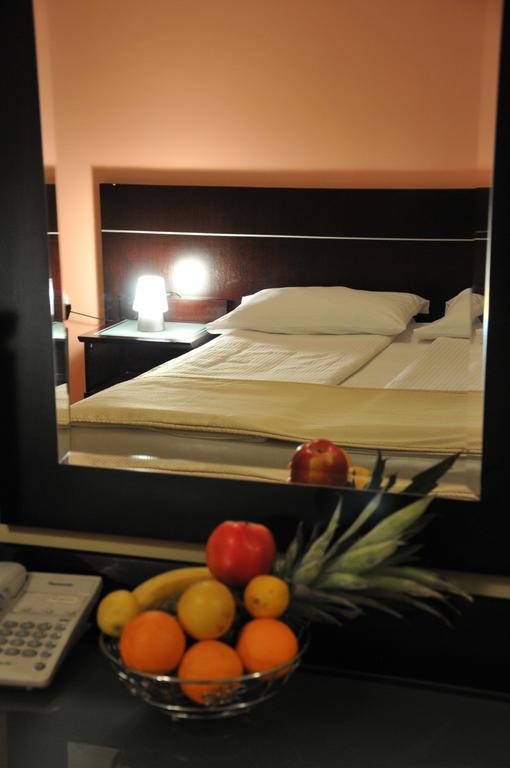 Hotel Beograd Lukavica Rom bilde